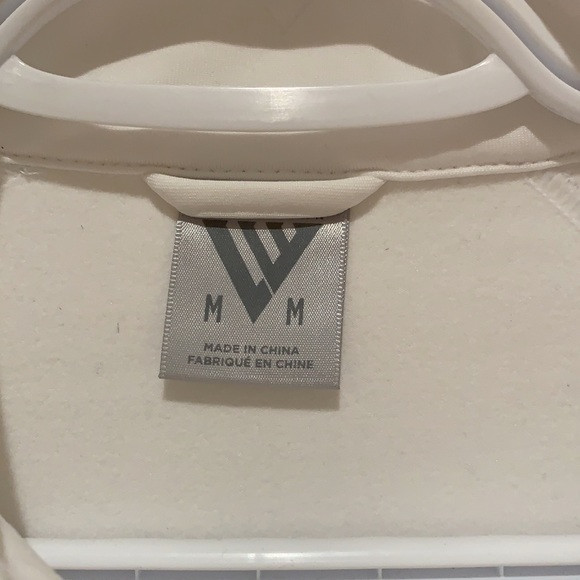 NWOT. Levelwear sweatshirt - Picture 2 of 8